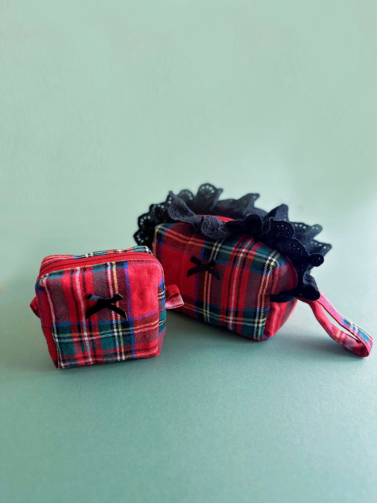 Red Tartan Mini Pouch – Padded Cube Zipper Bag