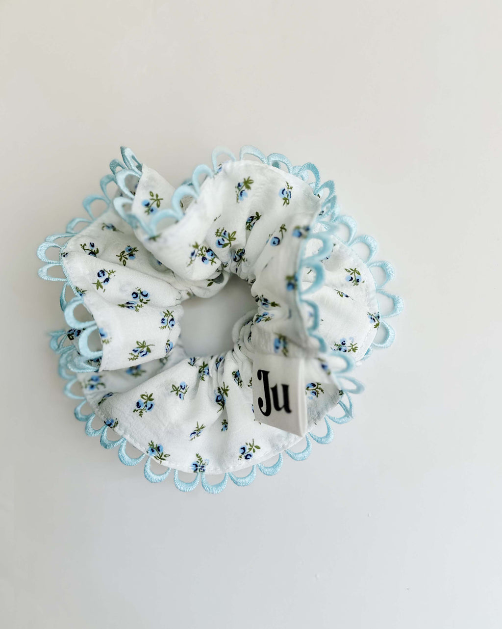 Jumbo scallop floral scrunchies