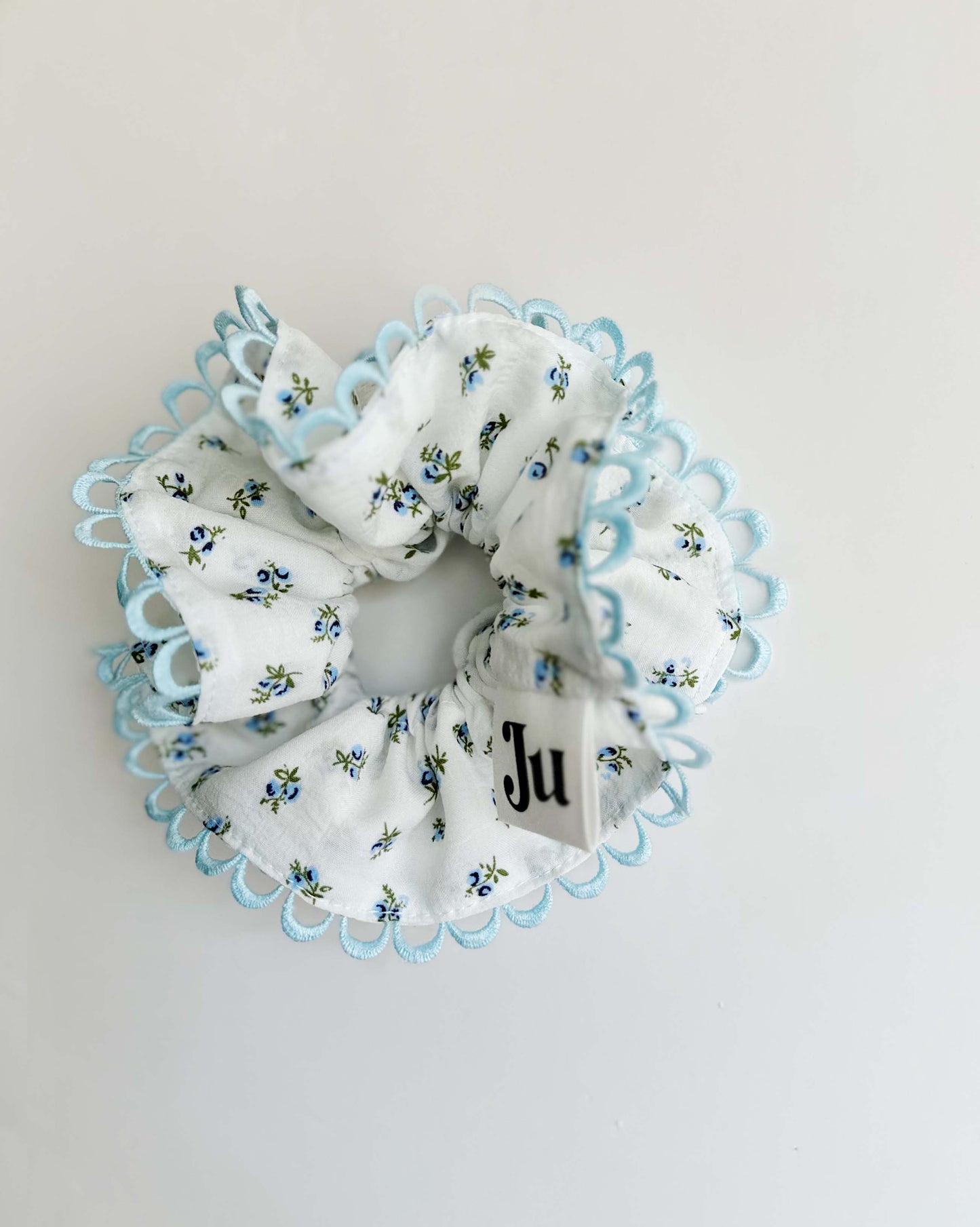Jumbo scallop floral scrunchies