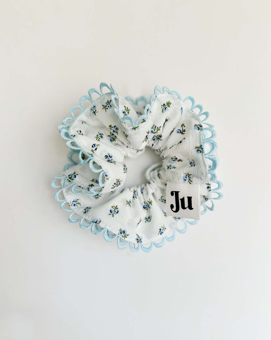 Jumbo scallop floral scrunchies