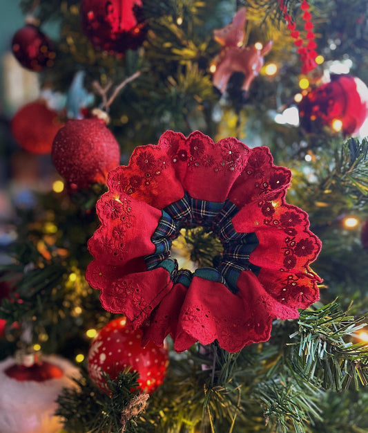 Christmasy Scrunchies, Oversize Red Tartan Scrunchies, Double layer Scrunchies,Holiday GIft,Stocking fillers, Christmas stuffer Gift for her