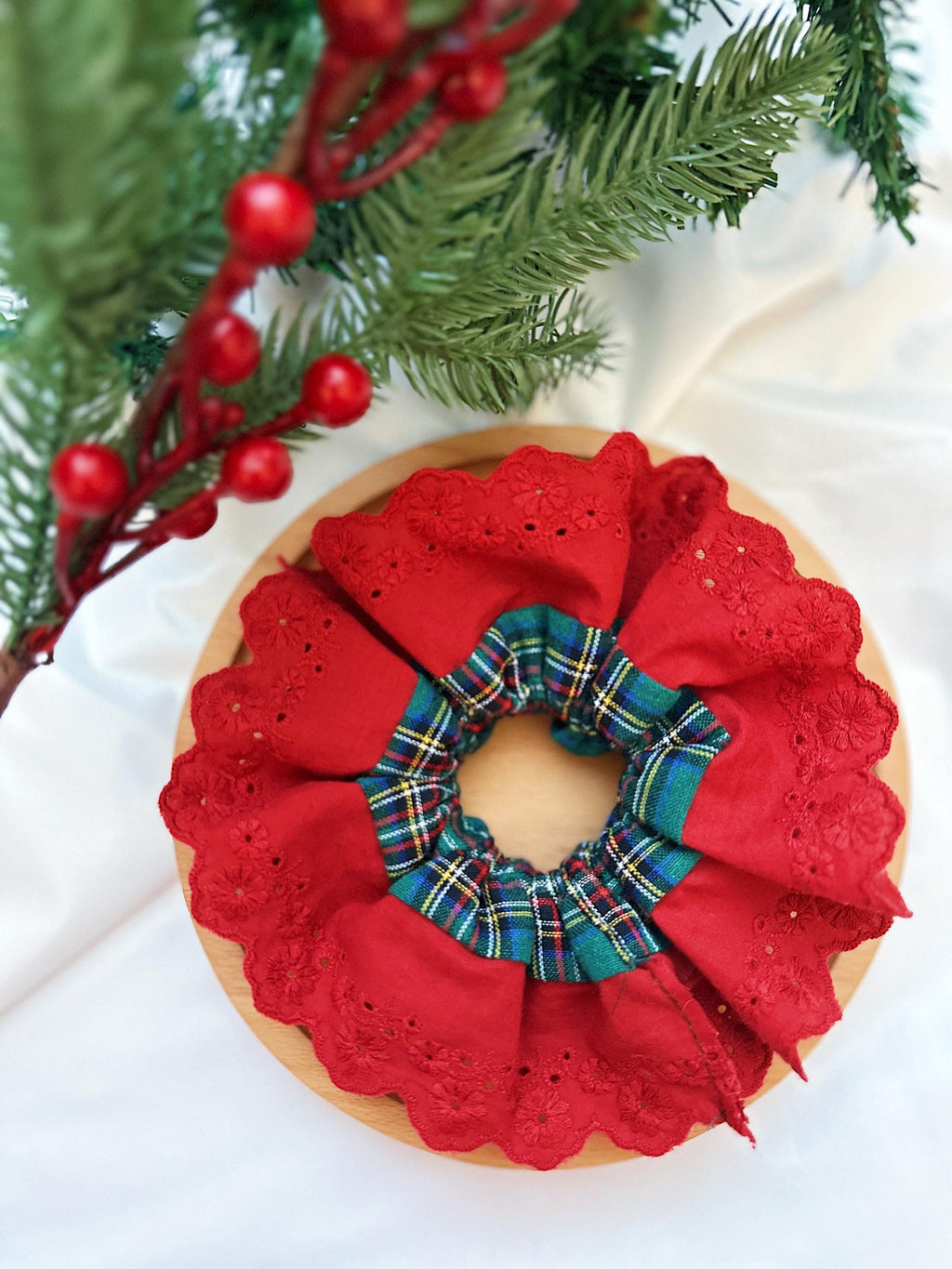 Christmasy Scrunchies, Oversize Red Tartan Scrunchies, Double layer Scrunchies,Holiday GIft,Stocking fillers, Christmas stuffer Gift for her